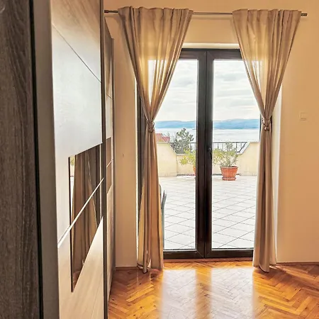 In Mit Meerblick By Interhome