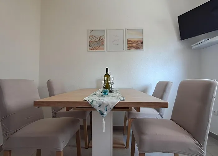 Lejlighed In Mit Meerblick By Interhome *