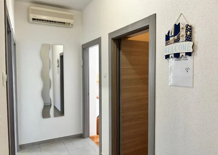 In Mit Meerblick By Interhome *