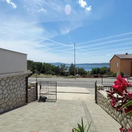 In Mit Meerblick By Interhome Lejlighed Crikvenica
